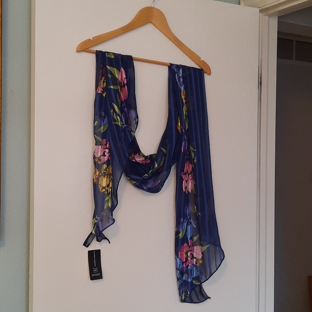 INC scarf
